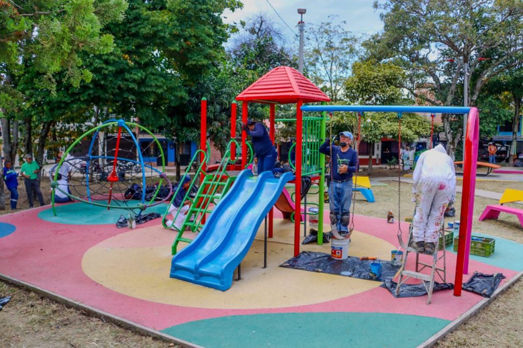 Hora de salir a jugar! 32 parques han sido embellecidos en Ibagué