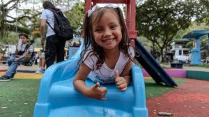 Familias de San Bernardo están felices con obras de Alcaldía de Ibagué en su parque principal