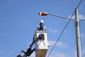 Alcaldía de Ibagué gana en primera instancia demanda contra contratista que instaló luminarias defectuosas