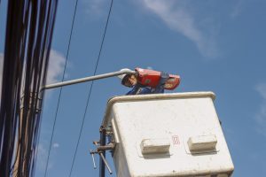 Alcaldía renovó cerca de 600 luminarias y recuperó la iluminación en principales corredores viales