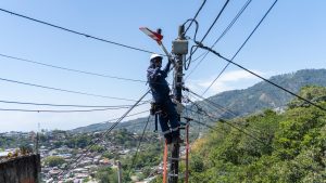 Alcaldía de Ibagué sigue apostando por modernización de alumbrado público: 61 luminarias cambiadas en Cerro Gordo