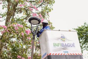 No más oscuridad en Plaza de Bolívar: Alcaldía de Ibagué inicia modernización de su alumbrado público